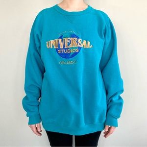 Vintage Universal Studios Orlando graphic sweatshirt. 💙